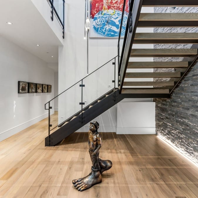 Metal Stringed Thickened White Oak Treads Staircase with Metal and  Glass Paneled Railings